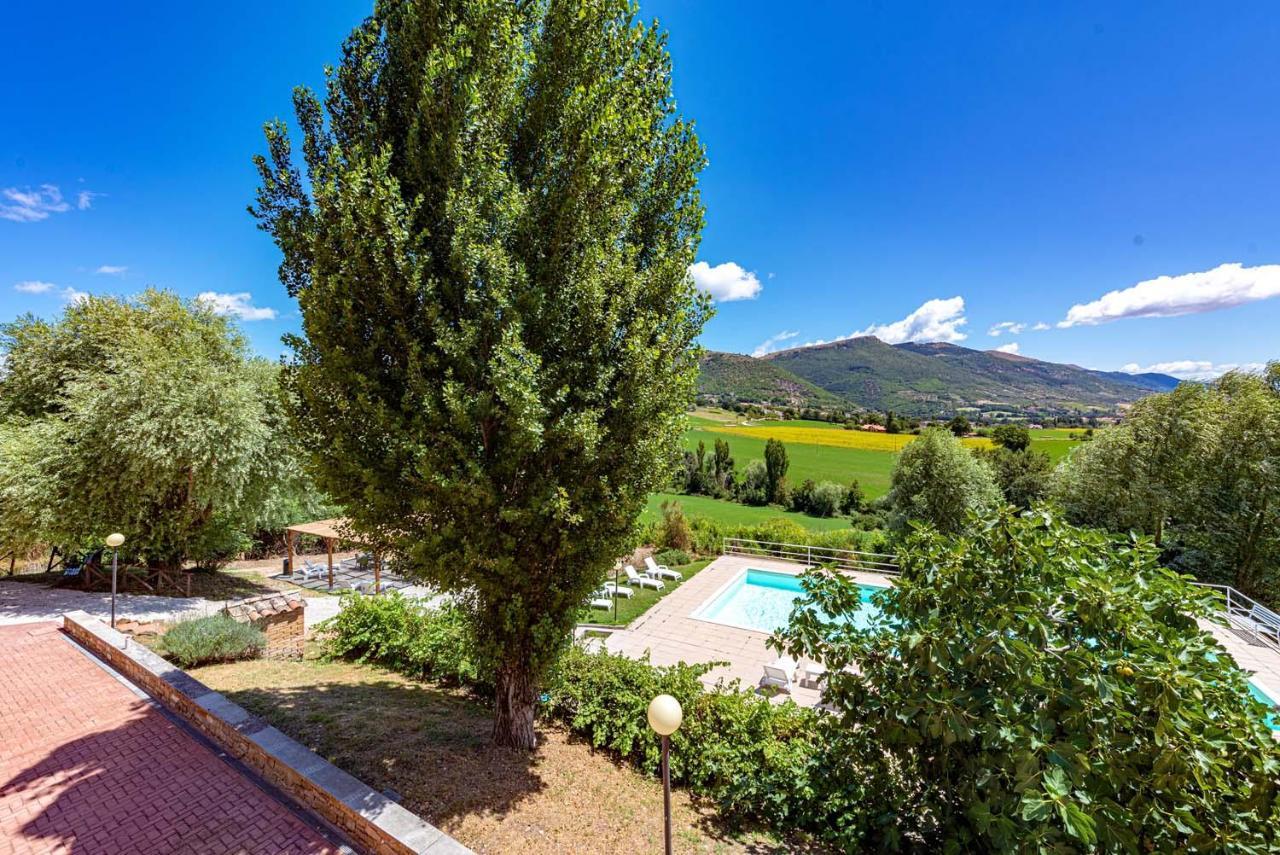 Abadia Farneto Villa Губио Екстериор снимка