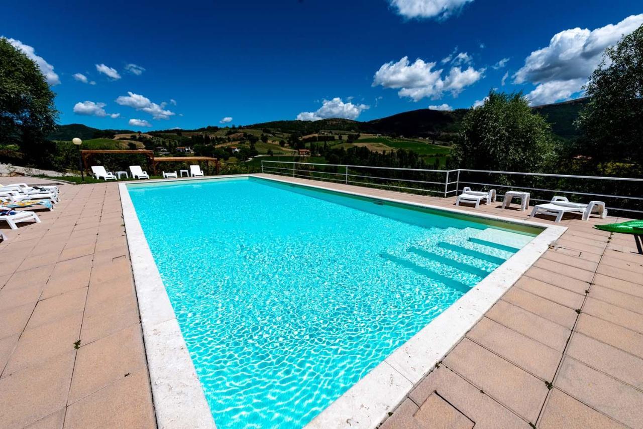 Abadia Farneto Villa Губио Екстериор снимка