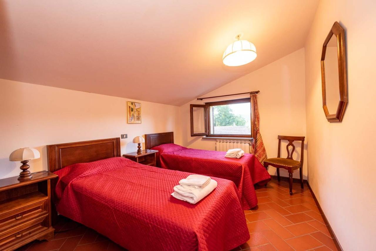 Abadia Farneto Villa Губио Екстериор снимка