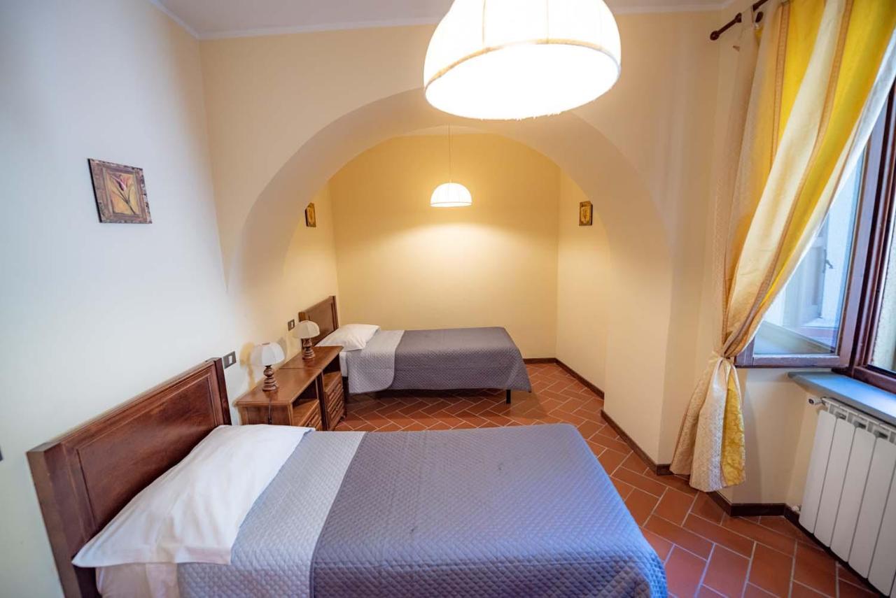Abadia Farneto Villa Губио Екстериор снимка