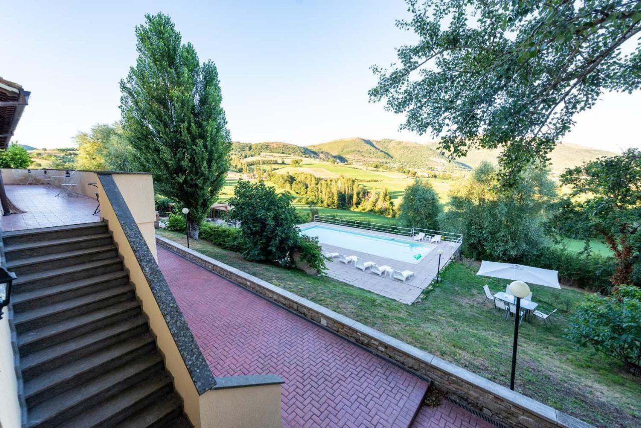 Abadia Farneto Villa Губио Екстериор снимка