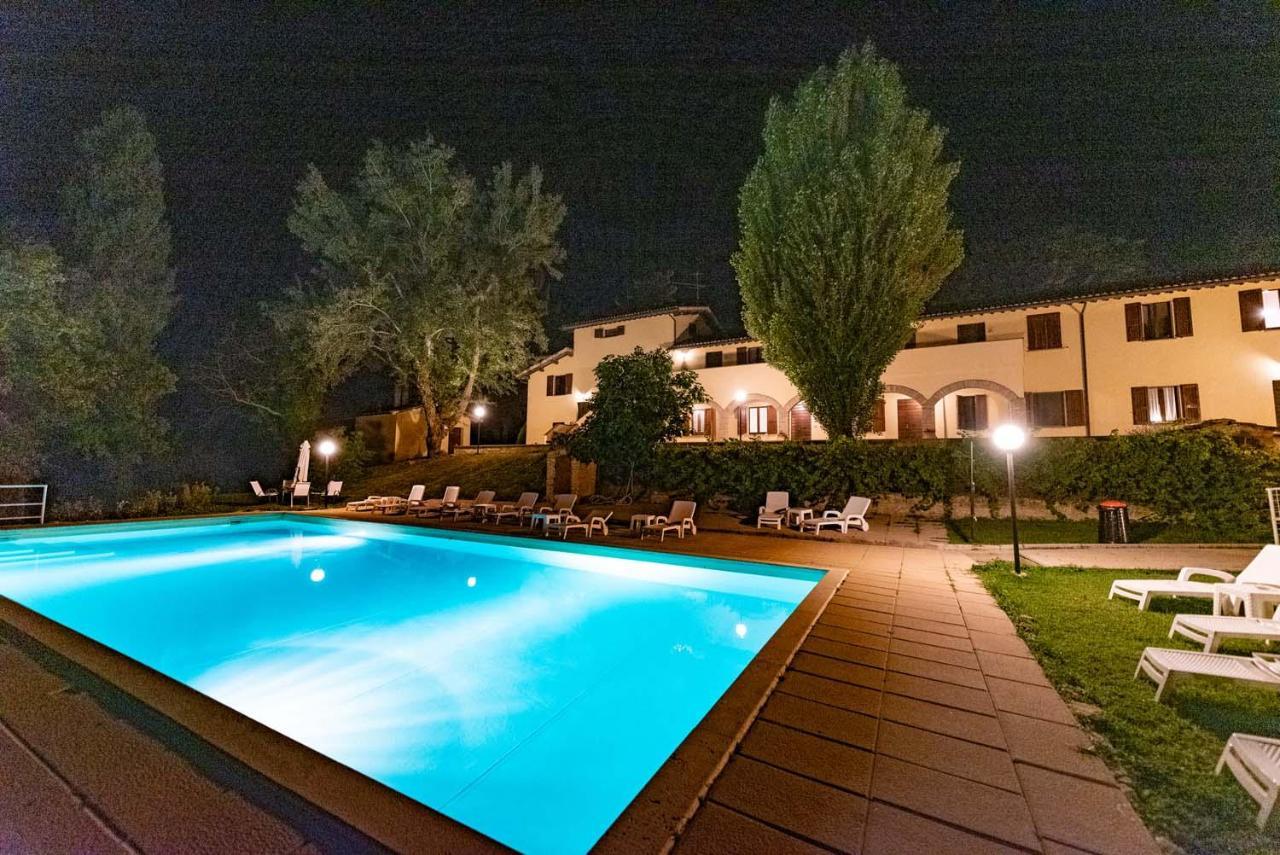 Abadia Farneto Villa Губио Екстериор снимка