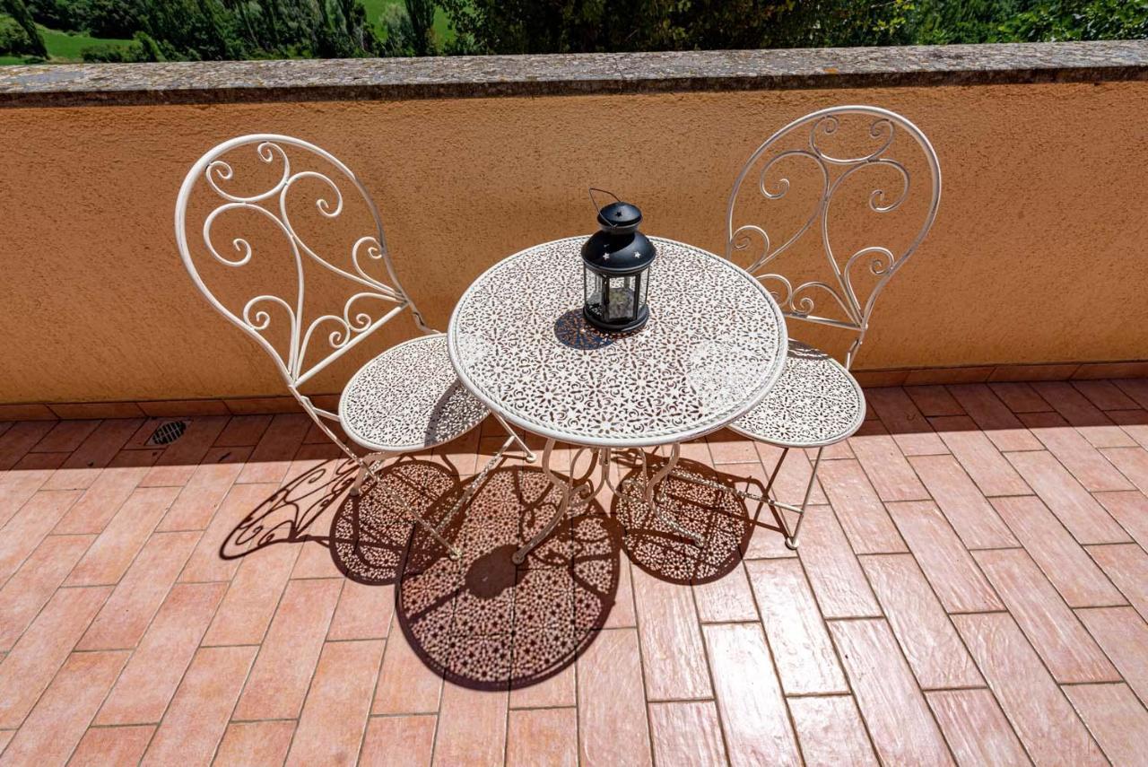 Abadia Farneto Villa Губио Екстериор снимка