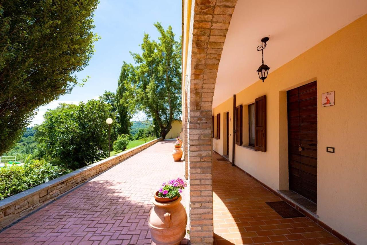 Abadia Farneto Villa Губио Екстериор снимка