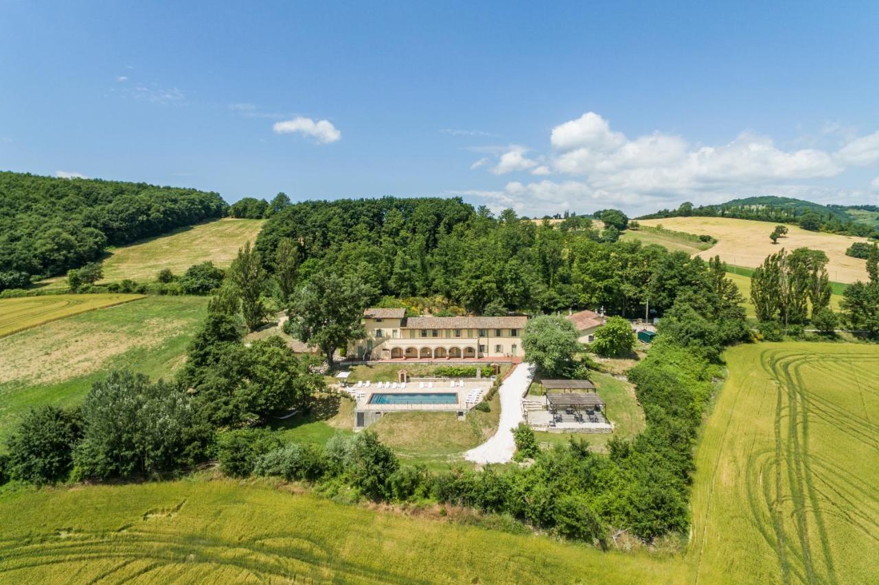 Abadia Farneto Villa Губио Екстериор снимка