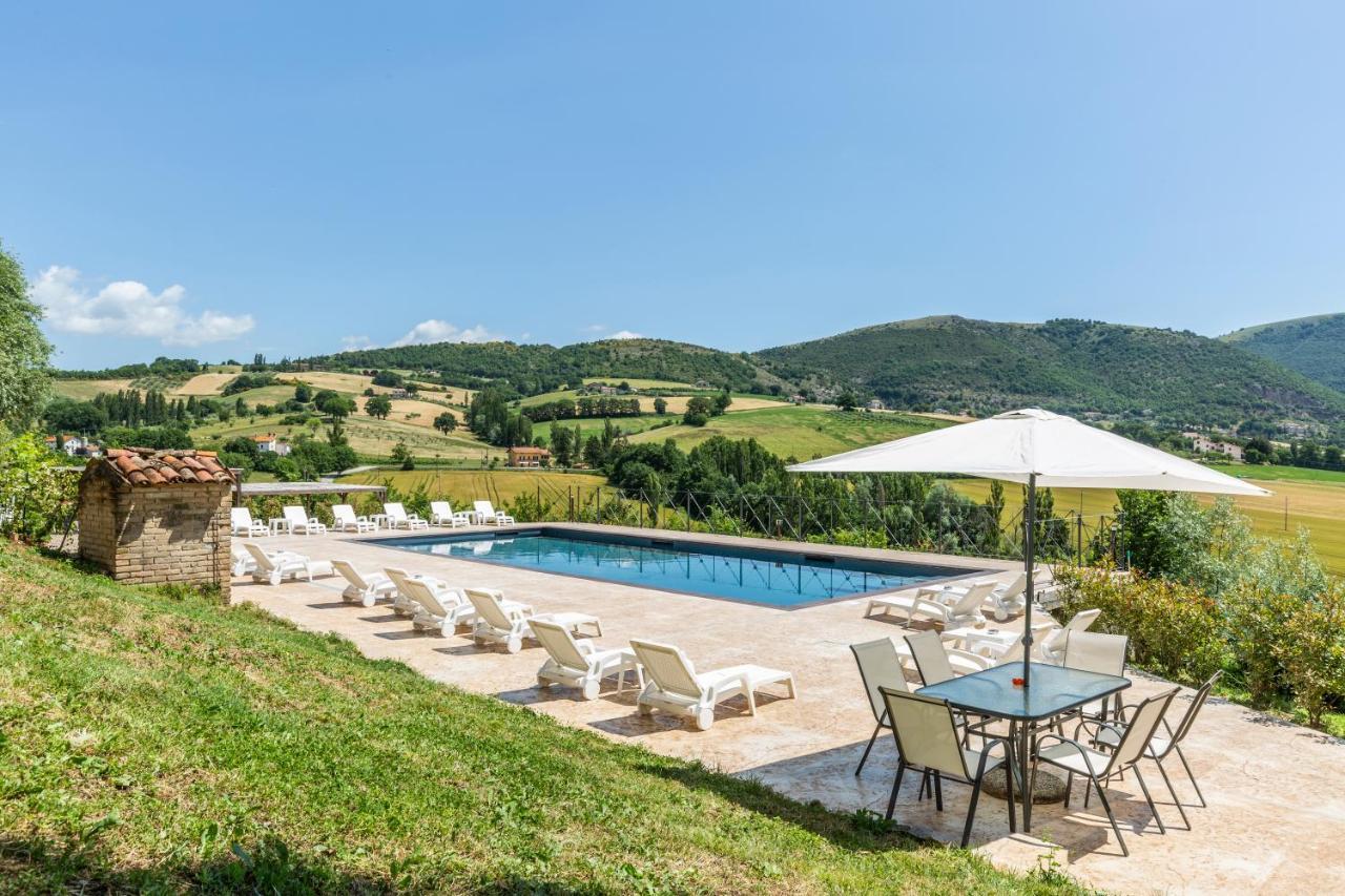 Abadia Farneto Villa Губио Екстериор снимка